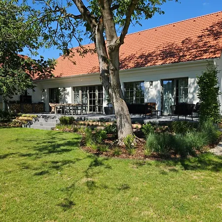 Lindenhouse *